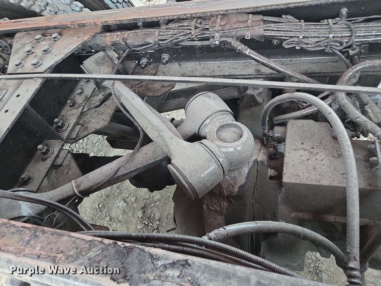 image for item YA0618 2019 Kenworth T800 dump truck