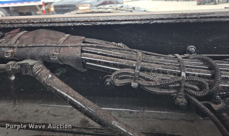 image for item YA0618 2019 Kenworth T800 dump truck