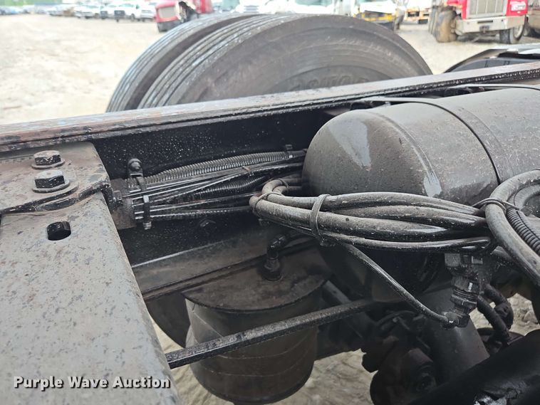 image for item YA0618 2019 Kenworth T800 dump truck