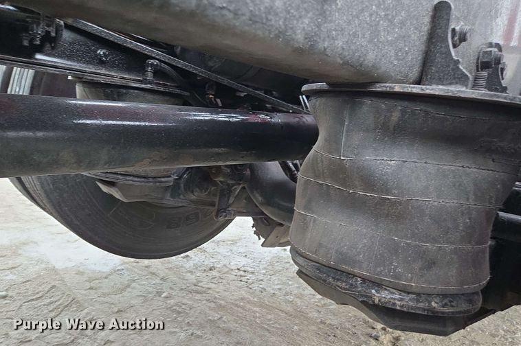 image for item YA0618 2019 Kenworth T800 dump truck