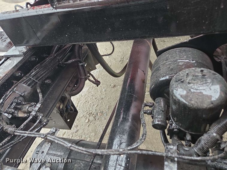 image for item YA0618 2019 Kenworth T800 dump truck