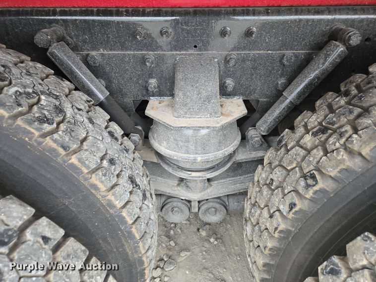 image for item YA0618 2019 Kenworth T800 dump truck