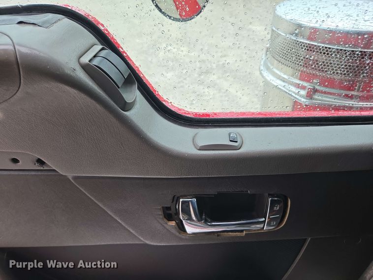 image for item YA0618 2019 Kenworth T800 dump truck