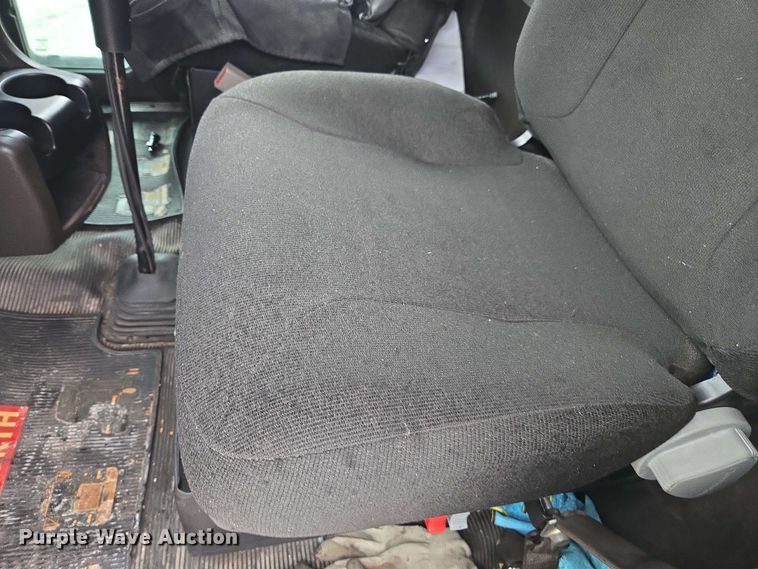 image for item YA0618 2019 Kenworth T800 dump truck