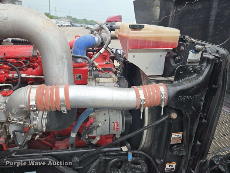 image for item YA0618 2019 Kenworth T800 dump truck