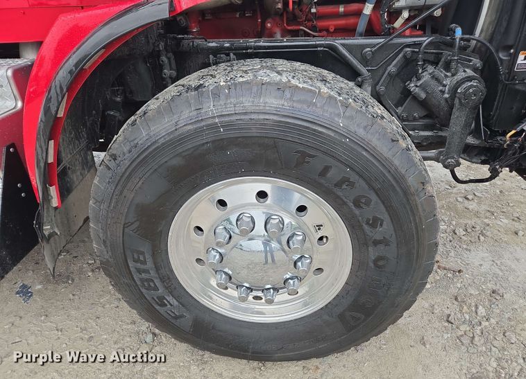 image for item YA0618 2019 Kenworth T800 dump truck