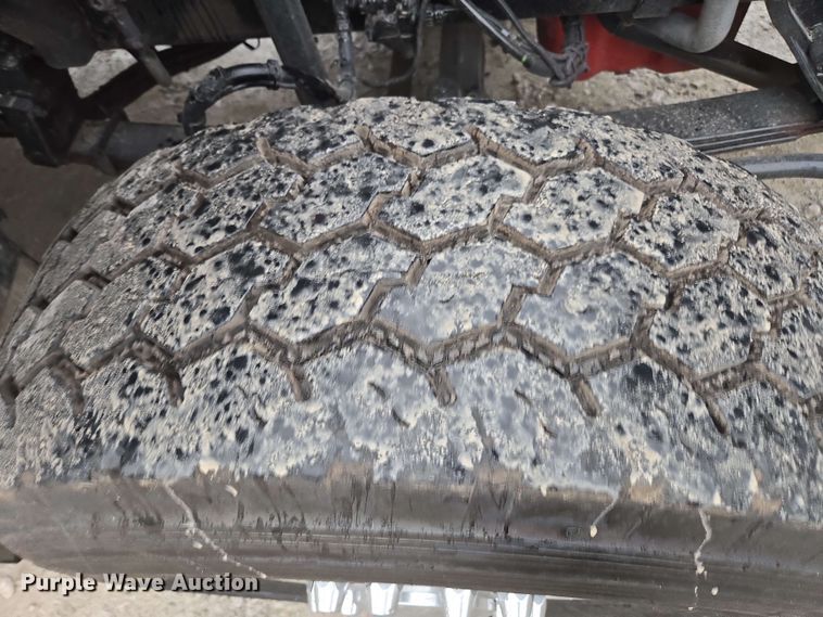 image for item YA0618 2019 Kenworth T800 dump truck