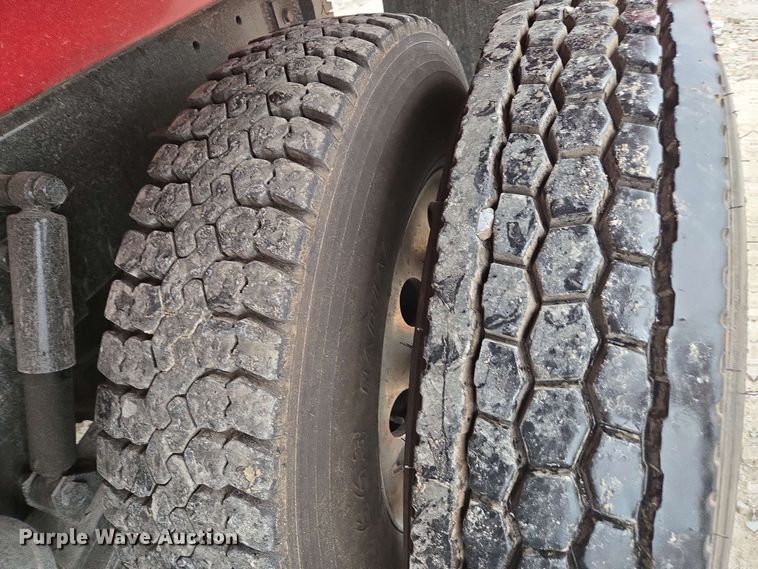 image for item YA0618 2019 Kenworth T800 dump truck