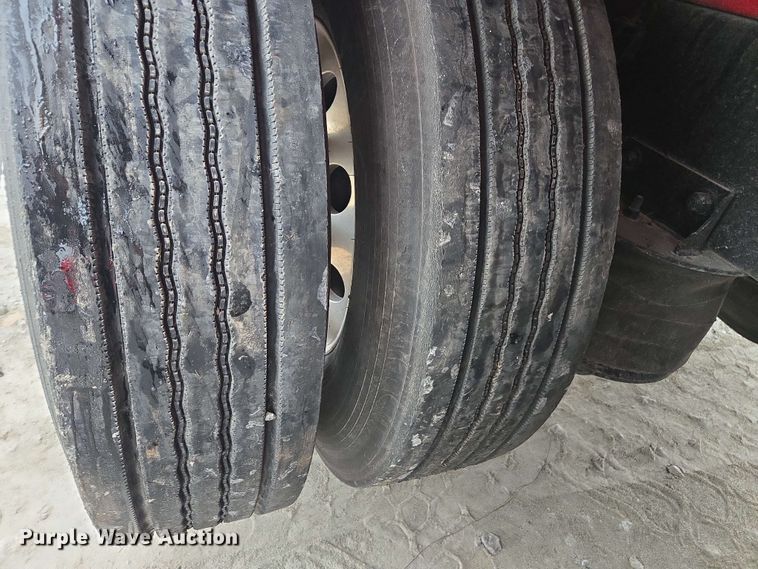 image for item YA0618 2019 Kenworth T800 dump truck