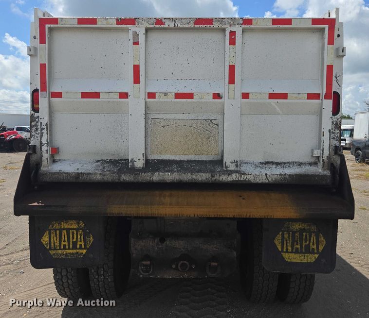 image for item YA0689 2020 Peterbilt 348  dump truck