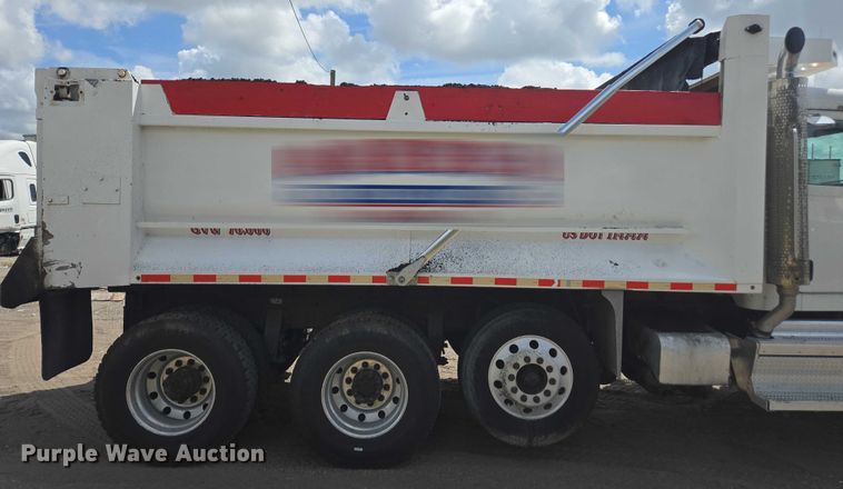 image for item YA0689 2020 Peterbilt 348  dump truck