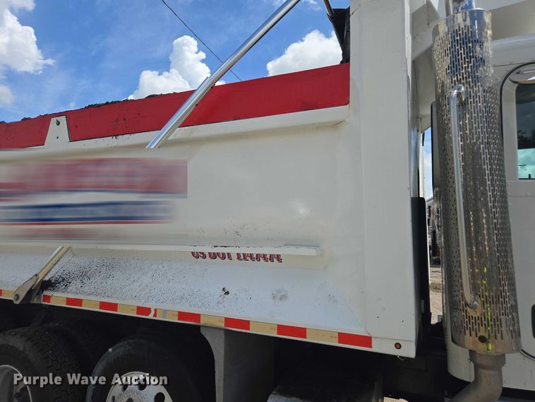 image for item YA0689 2020 Peterbilt 348  dump truck