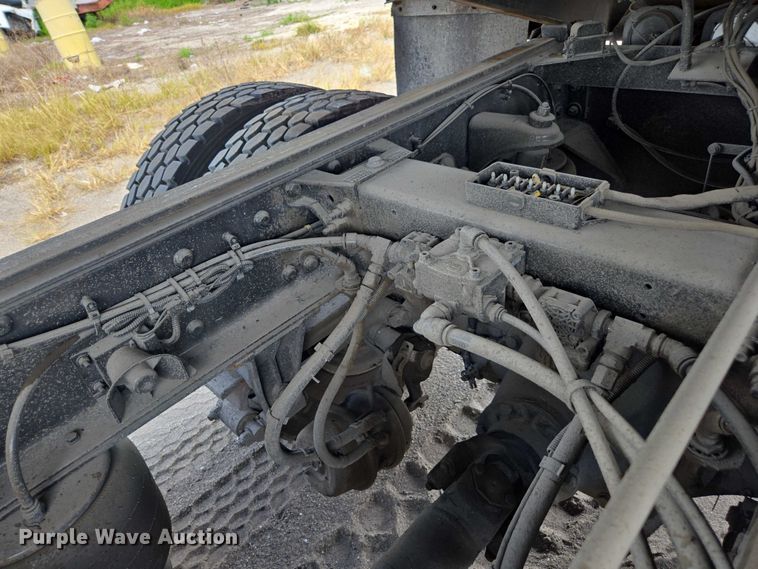 image for item YA0689 2020 Peterbilt 348  dump truck