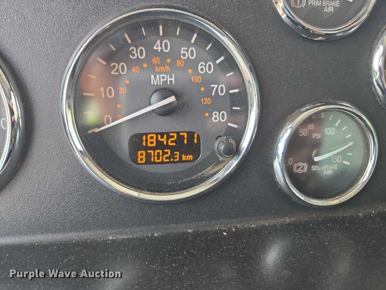 image for item YA0689 2020 Peterbilt 348  dump truck