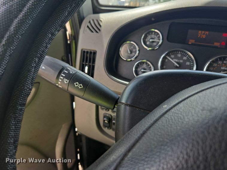 image for item YA0689 2020 Peterbilt 348  dump truck