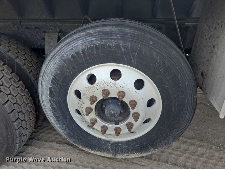 image for item YA0689 2020 Peterbilt 348  dump truck