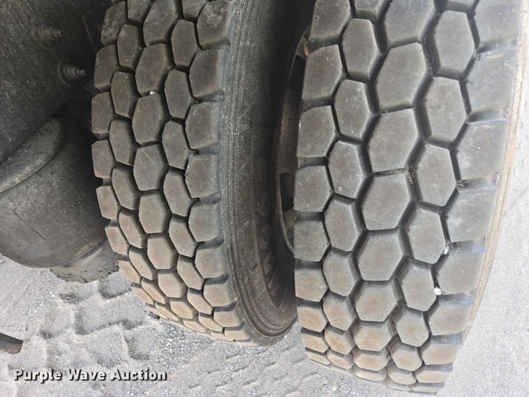 image for item YA0689 2020 Peterbilt 348  dump truck