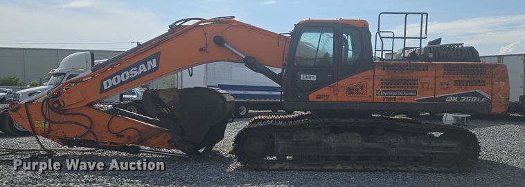 image for item YA0734 2022 Doosan DX350LC-7 excavator