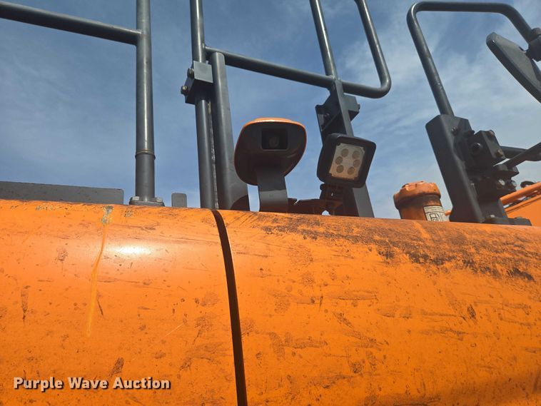 image for item YA0734 2022 Doosan DX350LC-7 excavator