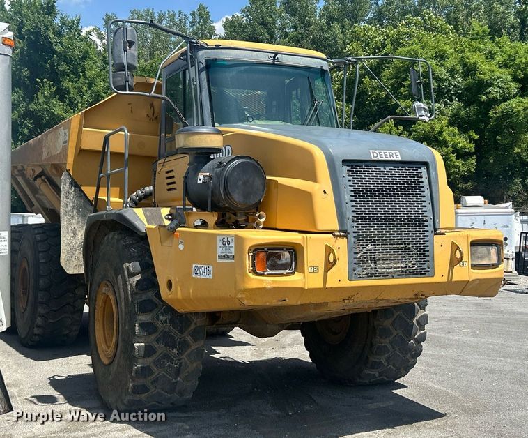 image for item YA0754 2005 John Deere 400D articulated haul truck