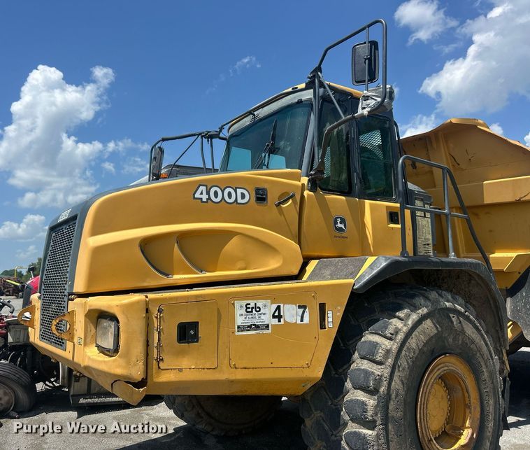 image for item YA0754 2005 John Deere 400D articulated haul truck