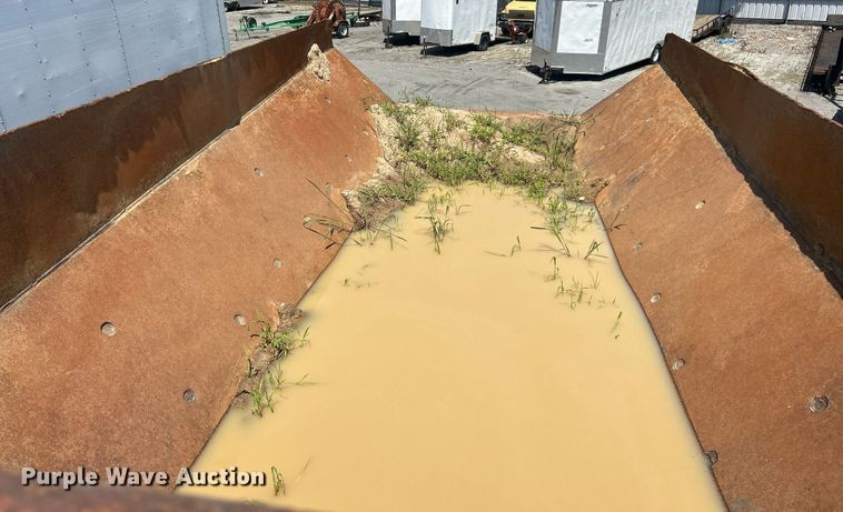 image for item YA0754 2005 John Deere 400D articulated haul truck