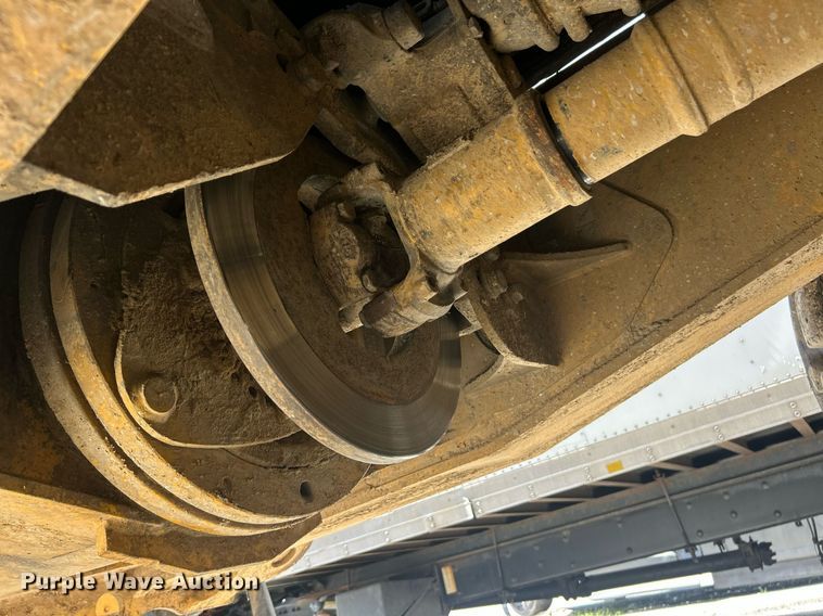 image for item YA0754 2005 John Deere 400D articulated haul truck