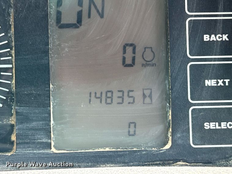 image for item YA0754 2005 John Deere 400D articulated haul truck