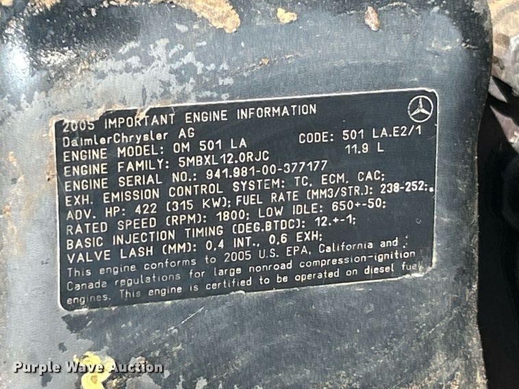 image for item YA0754 2005 John Deere 400D articulated haul truck