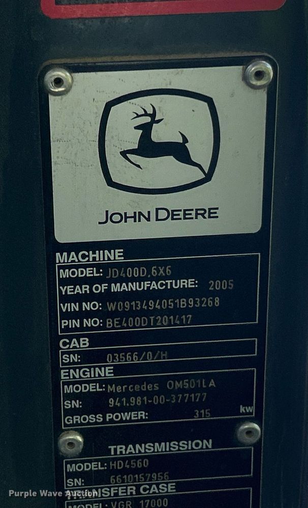 image for item YA0754 2005 John Deere 400D articulated haul truck