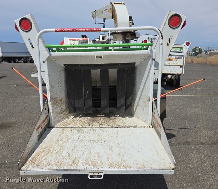 image for item YA0768 2015 Altec DC 1317 wood chipper