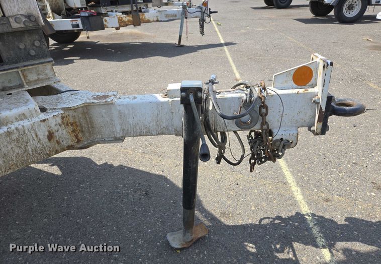 image for item YA0768 2015 Altec DC 1317 wood chipper