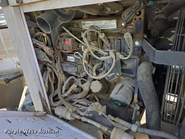 image for item YA0768 2015 Altec DC 1317 wood chipper