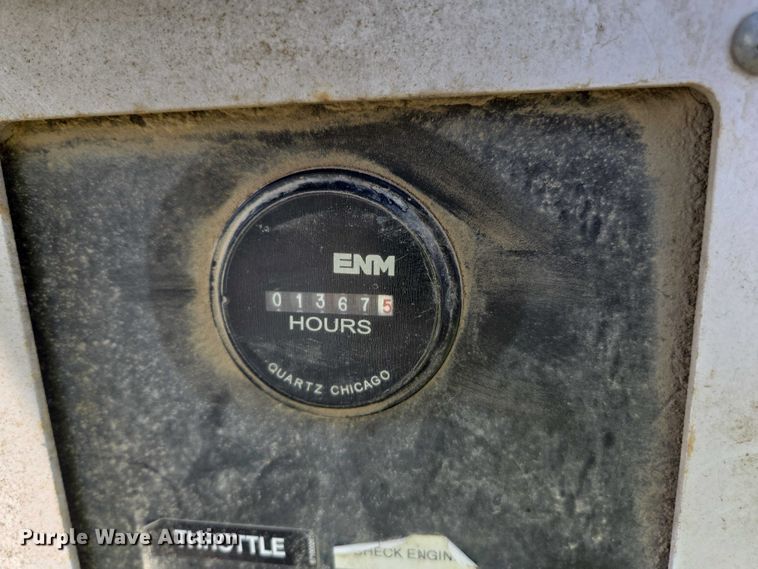 image for item YA0768 2015 Altec DC 1317 wood chipper