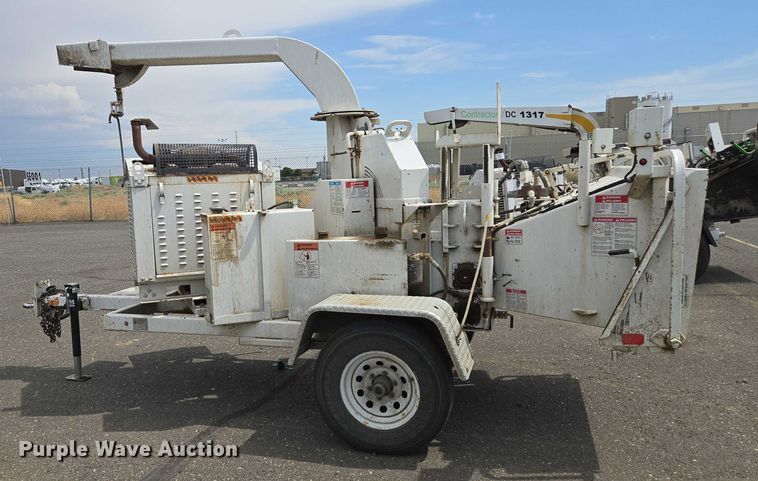 image for item YA0769 2014 Bandit 200 wood chipper