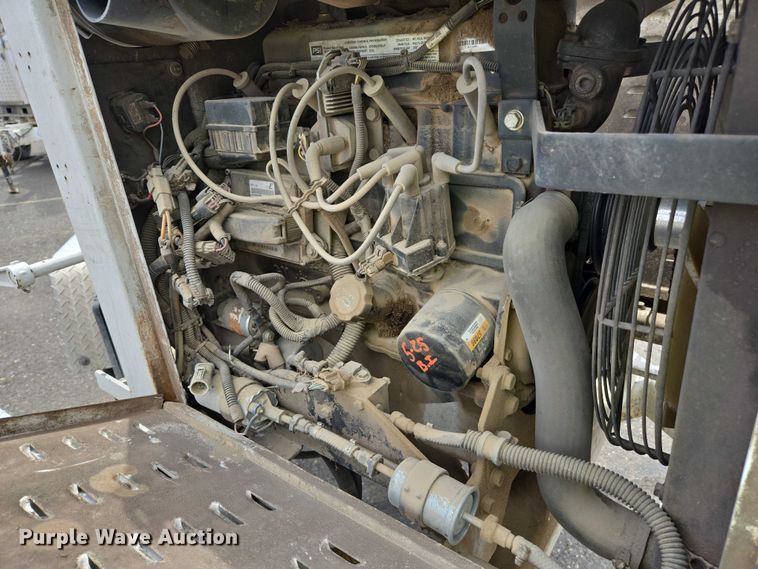 image for item YA0769 2014 Bandit 200 wood chipper