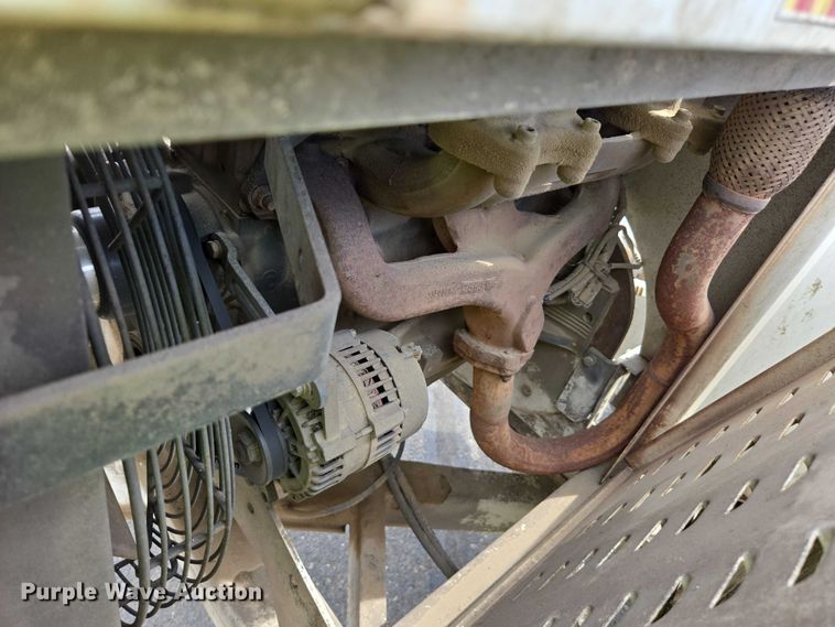 image for item YA0769 2014 Bandit 200 wood chipper