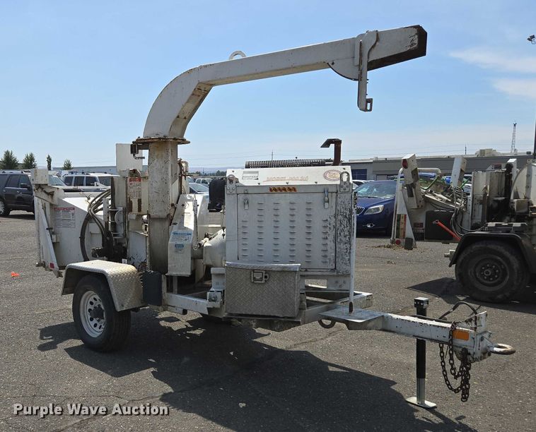 image for item YA0770 2014 Bandit 200 wood chipper