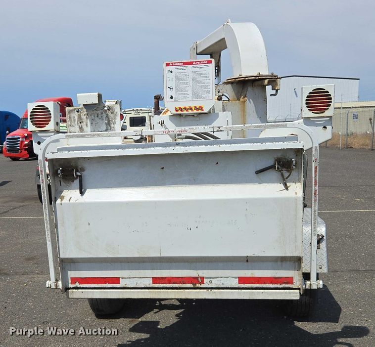 image for item YA0770 2014 Bandit 200 wood chipper