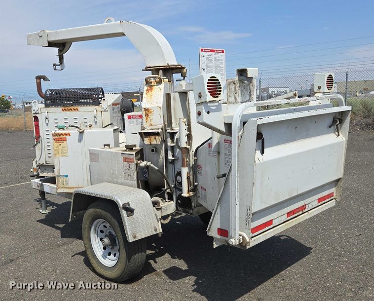 image for item YA0770 2014 Bandit 200 wood chipper