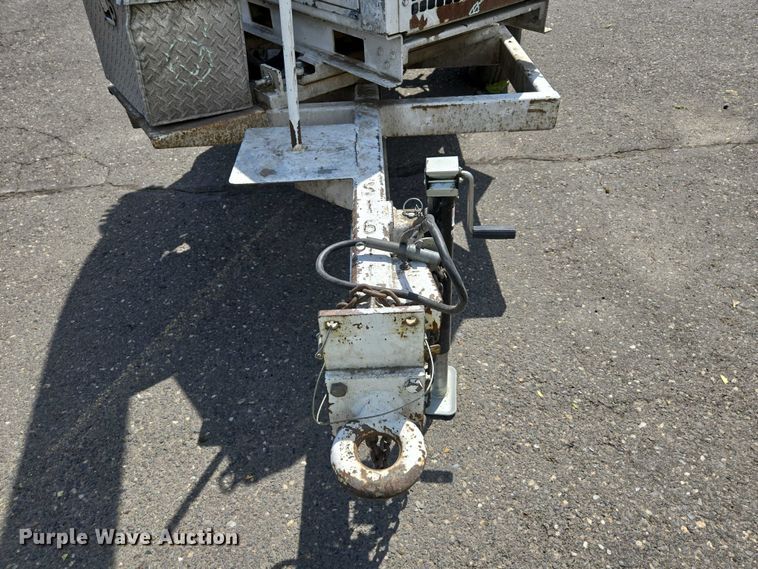 image for item YA0770 2014 Bandit 200 wood chipper