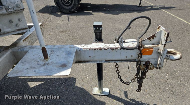 image for item YA0770 2014 Bandit 200 wood chipper