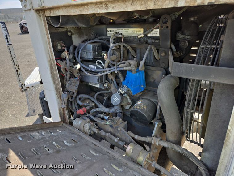 image for item YA0770 2014 Bandit 200 wood chipper