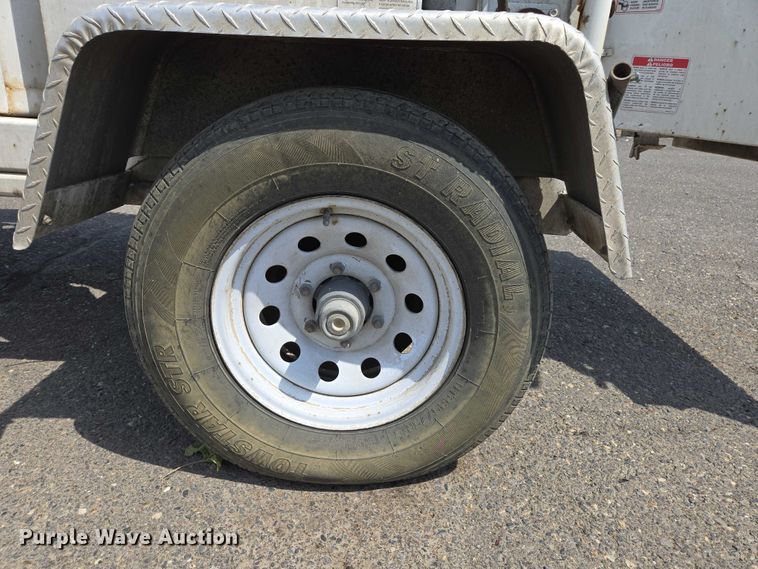 image for item YA0770 2014 Bandit 200 wood chipper