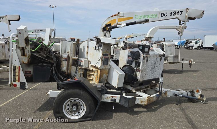 image for item YA0771 2015 Altec DC 1317 wood chipper