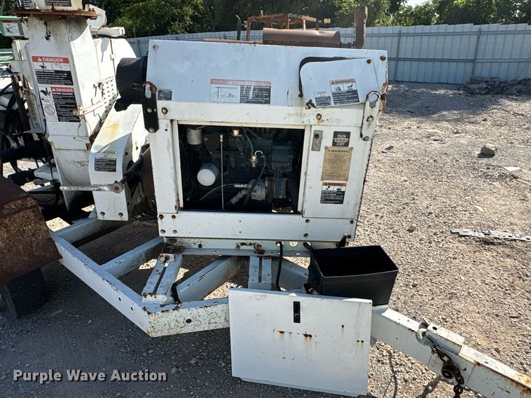 image for item YA0772 2008 Altec DC 1217 wood chipper