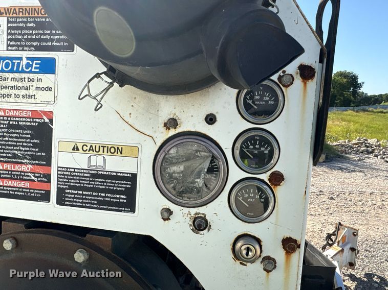 image for item YA0772 2008 Altec DC 1217 wood chipper