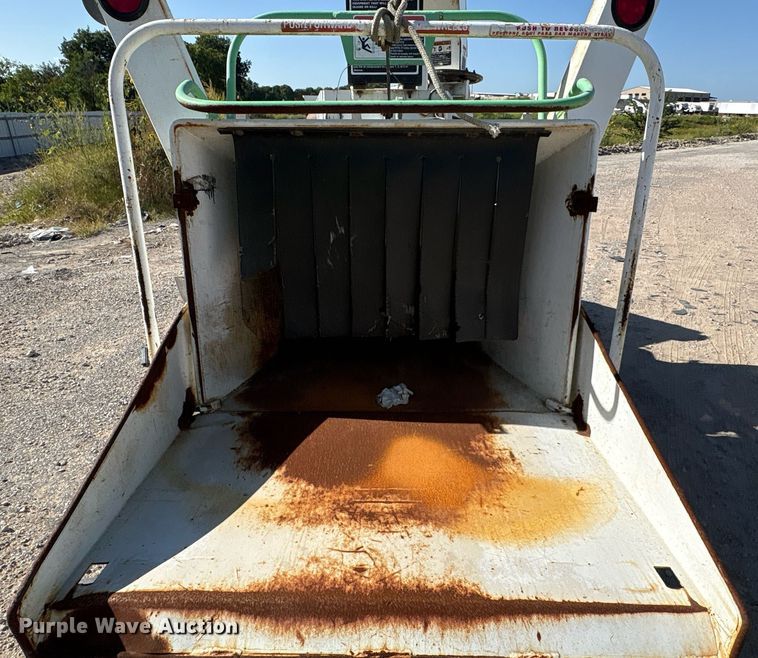image for item YA0772 2008 Altec DC 1217 wood chipper