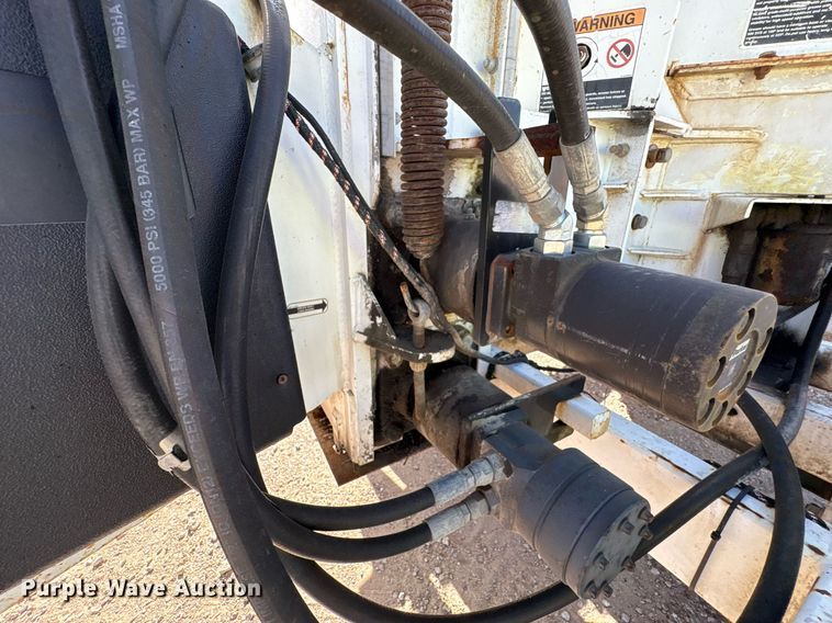 image for item YA0772 2008 Altec DC 1217 wood chipper