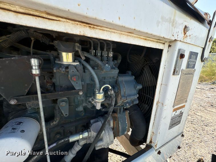 image for item YA0772 2008 Altec DC 1217 wood chipper